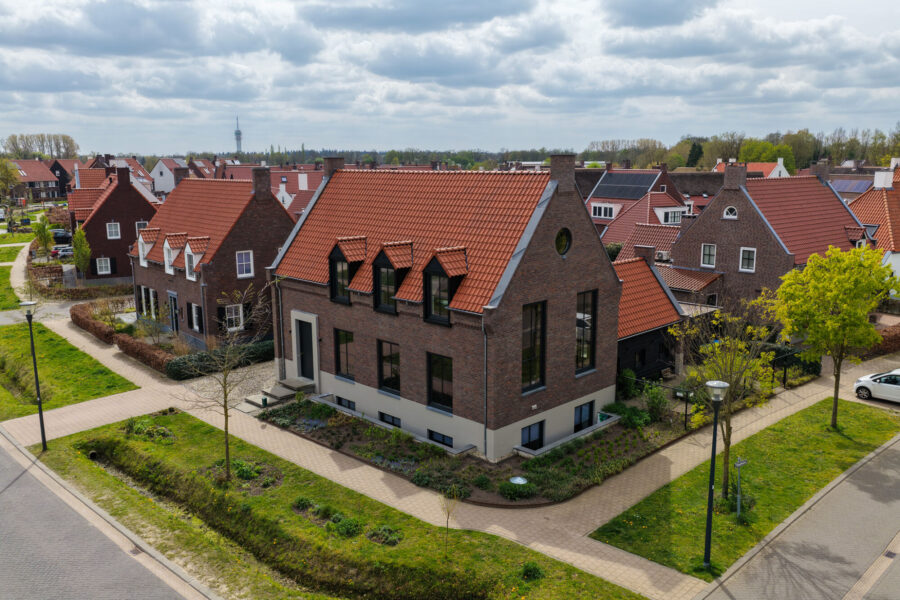 Laathoeve 28, Helmond