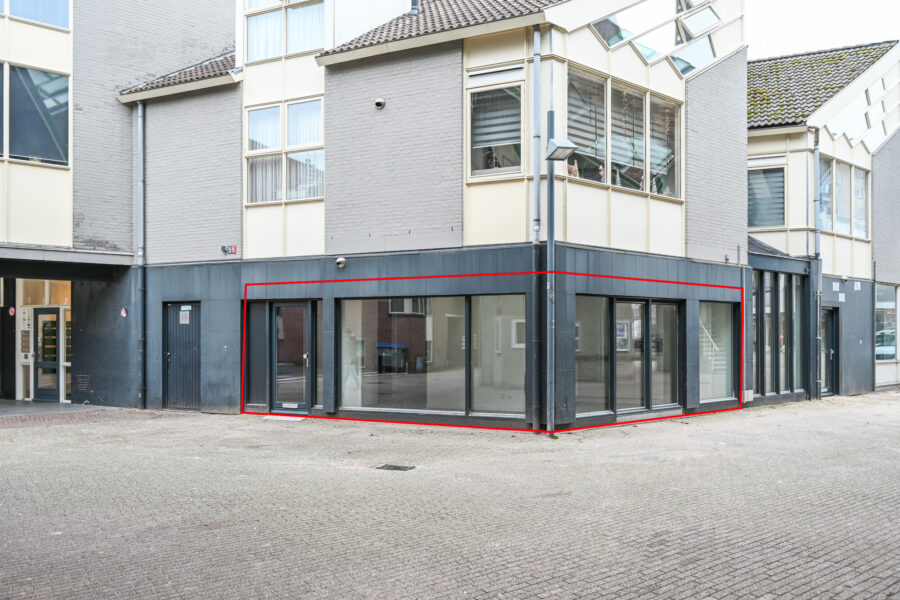 Markt 83, Helmond