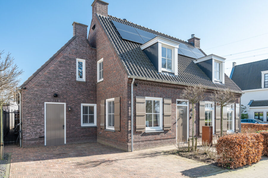 Vliegenbergdonk 5, Helmond