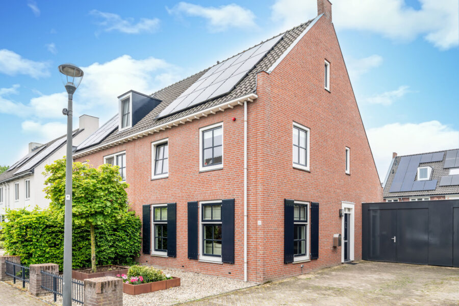 Groot Schuilen 15, Helmond