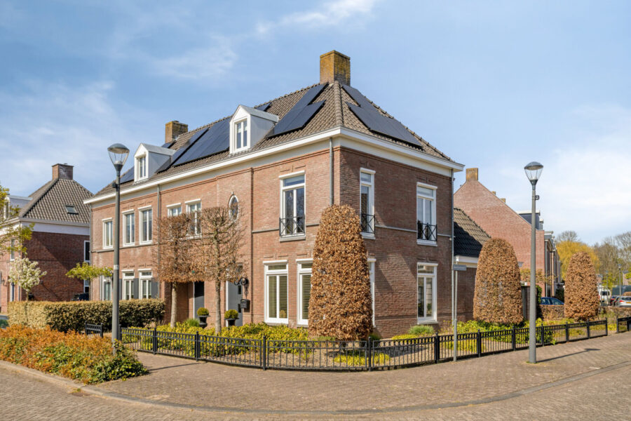 Roselmanserf 8, Helmond
