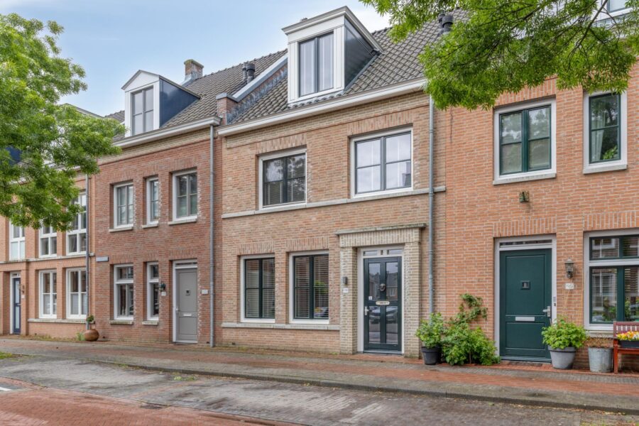 Statenlaan 98, Helmond