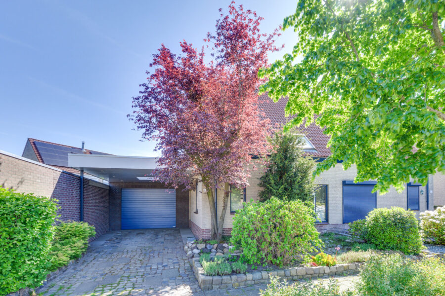 Rijnlaan 45, Helmond