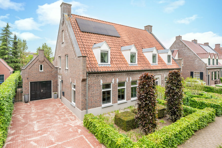 Zandershoeve 70, Helmond