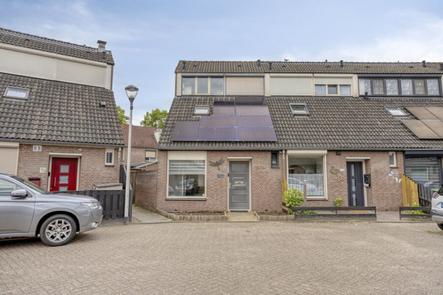 E.H. Begemannstraat 9, Helmond