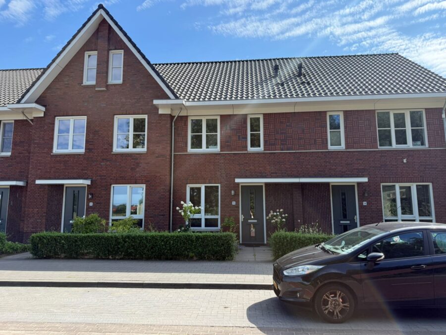 Dille 16, Asten