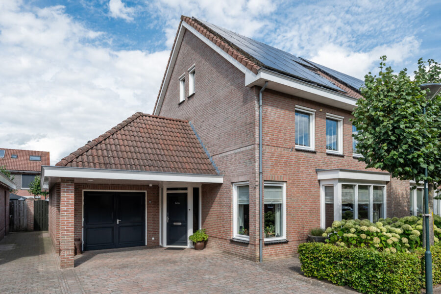 Dircxken van Meghenstraat 16, Helmond