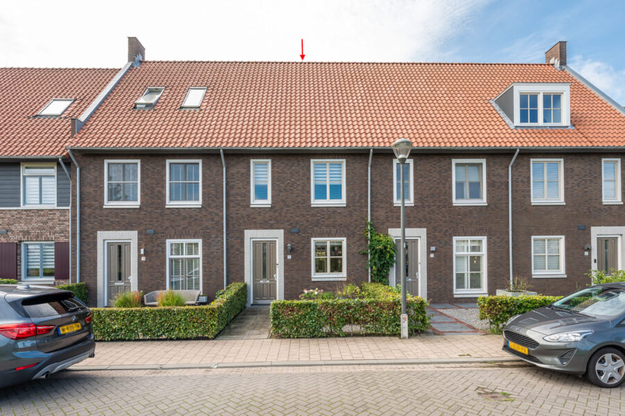 Schrijvershoeve 76, Helmond