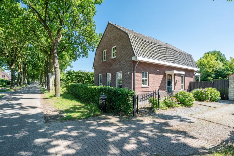 Kaldersedijk 12, Helmond
