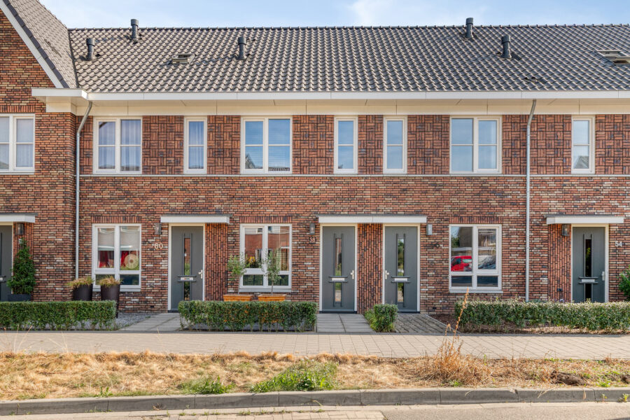 Dille 58, Asten