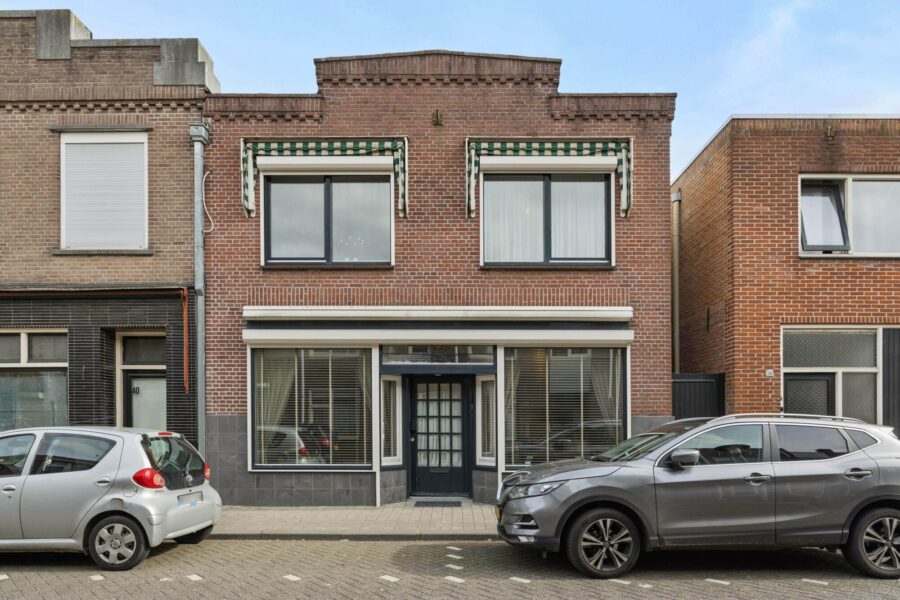 Beelsstraat 38, Helmond