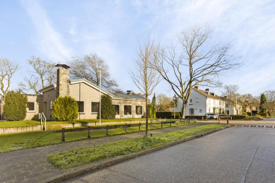 van Leeuwenhoeklaan 12, Helmond