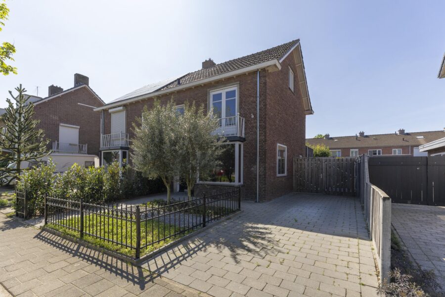 Wethouder van Wellaan 45, Helmond