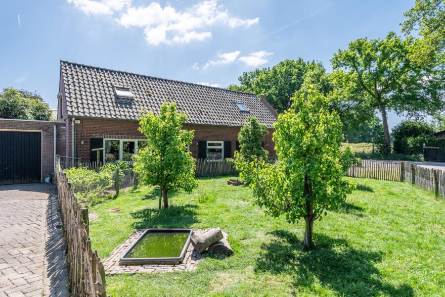 Knapersven 9, Mariahout