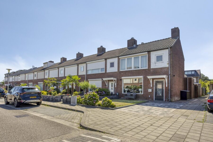 van Graftstraat 17, Helmond