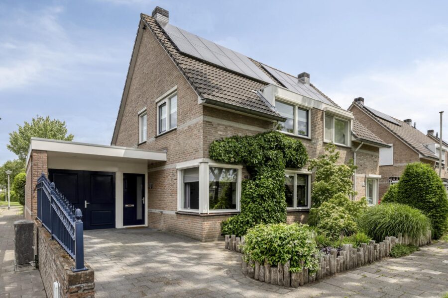 van Someren-Downerlaan 48, Helmond