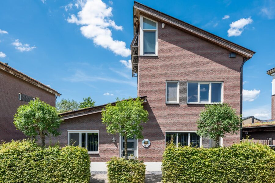 Elisabeth van den Boschlaan 18, Helmond