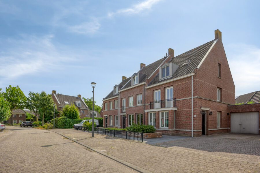 Peelmanserf 12, Helmond