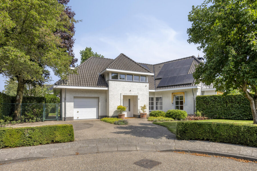 Holterbergweide 14, Helmond