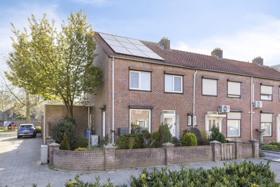 Prof. R. Regoutstraat 33, Best