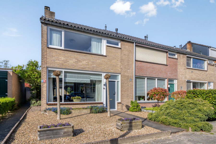 Cornelis de Houtmanstraat 11, Best