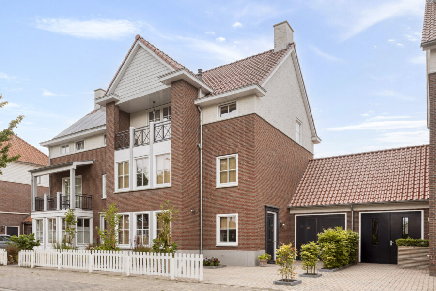 Zoerbeemden 15, Helmond