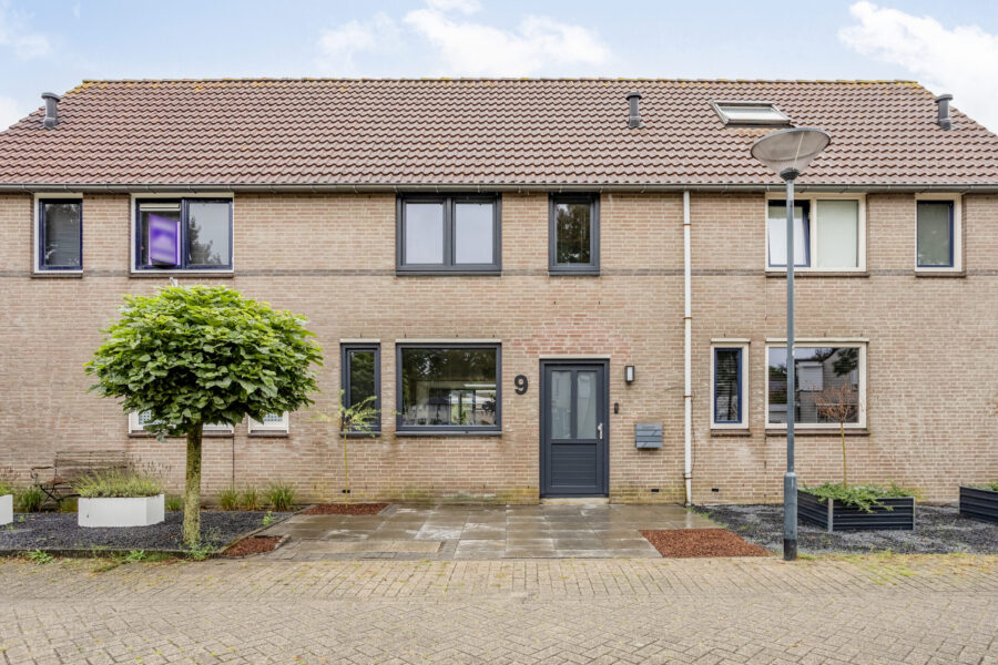 Edelhertlaan 9, Helmond