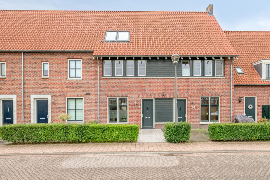Schrijvershoeve 26, Helmond