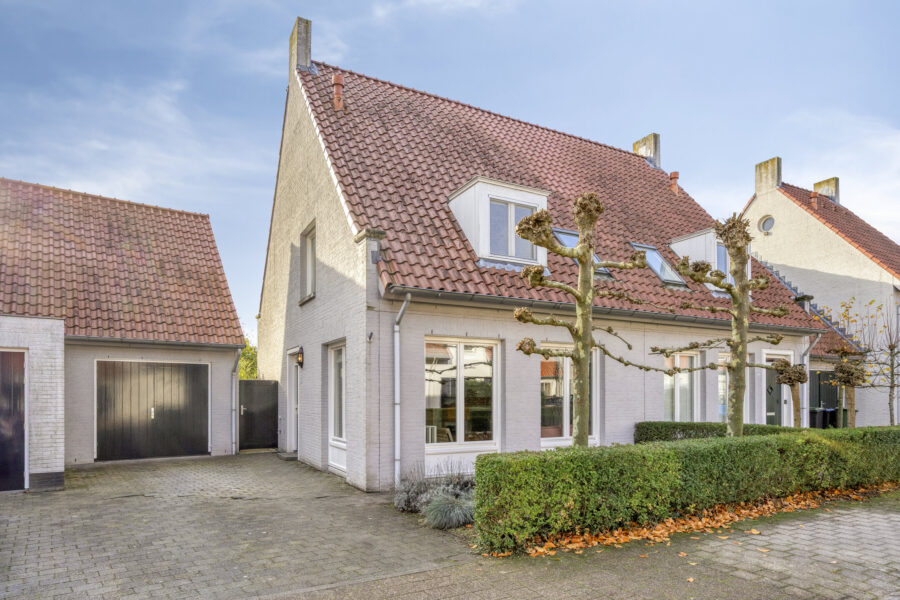 Rutkenshoeve 7, Helmond