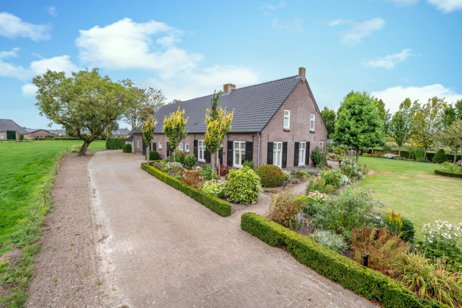 Diepenbroek 16, Helmond