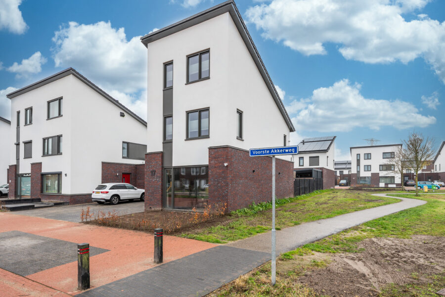 Voorste Akkerweg 17, Helmond