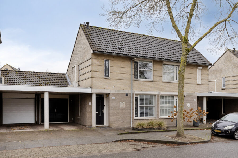 Rivierensingel 330, Helmond