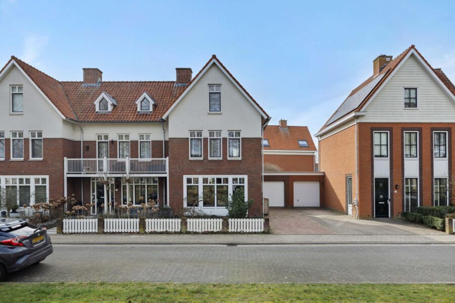 Klarenbeemden 46, Helmond